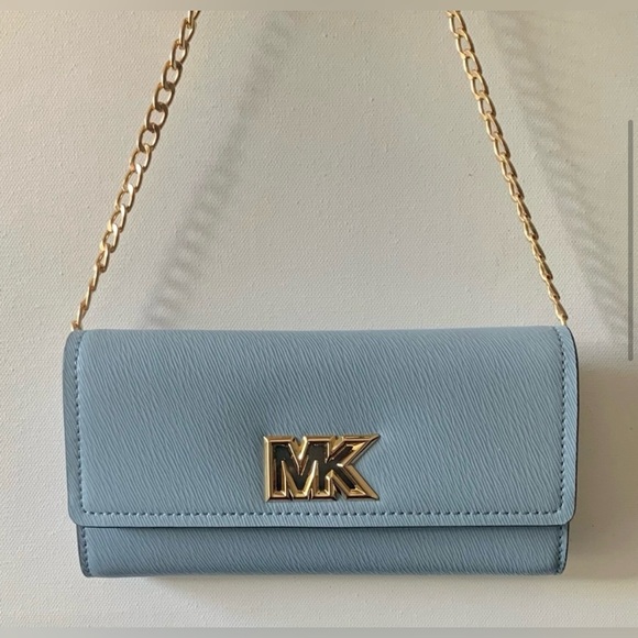 Michael Kors EUC Mimi Large Saffiano
Leather Bi-Fold Wallet - Pale Blue - Picture 3 of 7